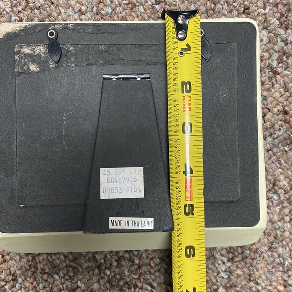 Vtg 3D Easter Rabbit, Bear, squirrel & skunk Story Book frame- 4x3 - Picture 5 of 6